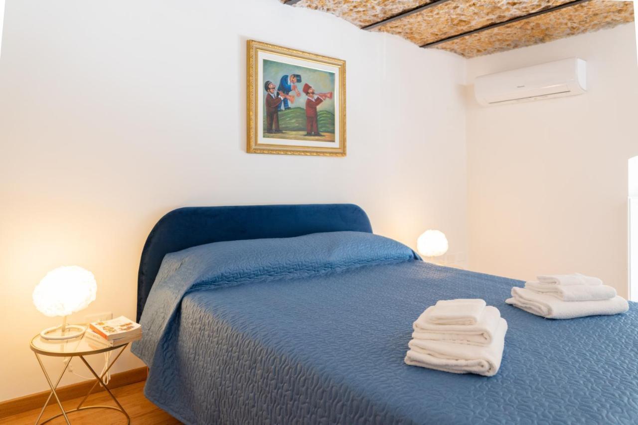 Antico Mercato Di Ortigia Lovely Apartment Syrakusa Exteriör bild